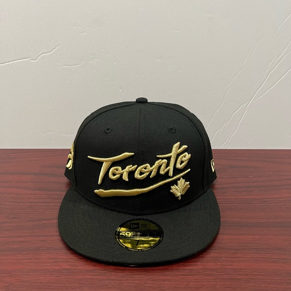 New Era, 59Fifty Fitted Hat, Toronto Raptors, Black & Gold - Picture 1 of 11